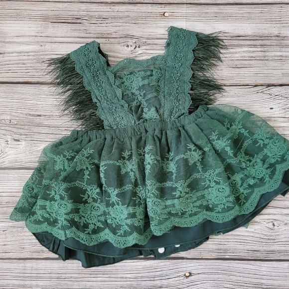 Baby Girl Christmas Dress Green White Fringe Sleeve Christmas Dress NWT - Picture 2 of 15